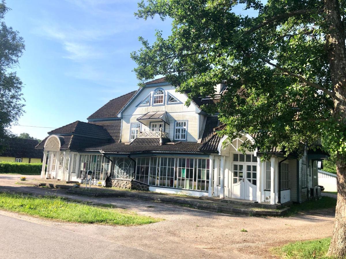 Captain'S House - Kaptenimaja - Apartments Kärdla Exteriör bild